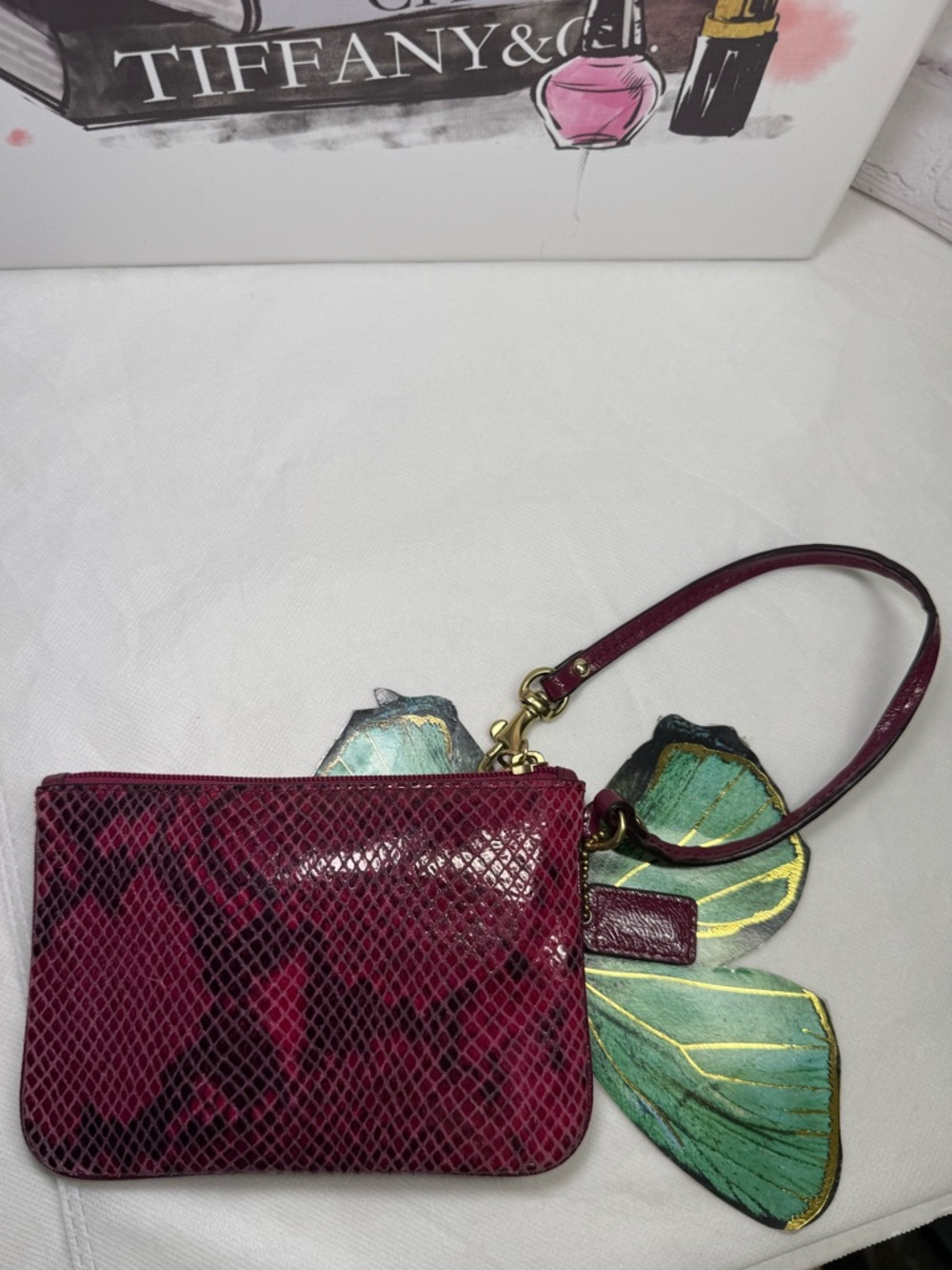 Coach Burgundy Snakeskin Embossed Wristlet Gold Hardware 6x4in - Picture 10 of 14